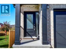 256 W KING Street - 3