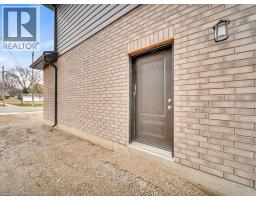 256 W KING Street - 49