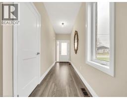 256 W KING Street - 8