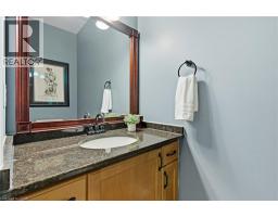 32 HINRICHS Crescent - 18