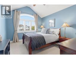 32 HINRICHS Crescent - 27