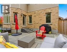 32 HINRICHS Crescent - 43