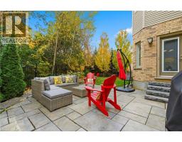 32 HINRICHS Crescent - 44