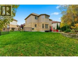 32 HINRICHS Crescent - 46