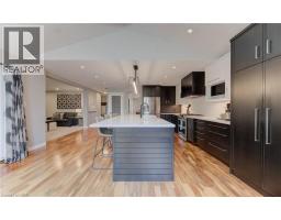 758 BONAVISTA Drive - 13