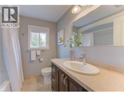 758 BONAVISTA Drive - 24