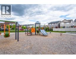 70 WILLOWRUN Drive UnitNo. J-3 - 35