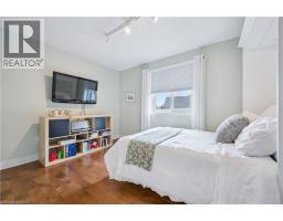 867 CREEKSIDE Drive - 22