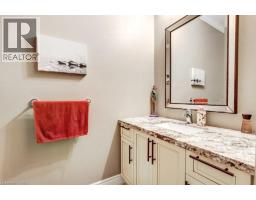 194 DONLY Drive S UnitNo. 6 - 15