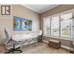 194 DONLY Drive S UnitNo. 6 - 16