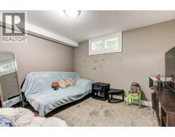 194 DONLY Drive S UnitNo. 6 - 22