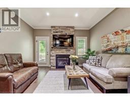 194 DONLY Drive S UnitNo. 6 - 8