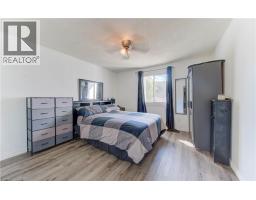 320 COUNTRY HILL Drive - 21