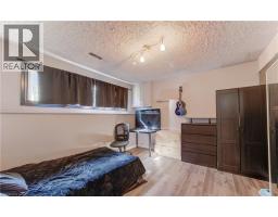 320 COUNTRY HILL Drive - 32