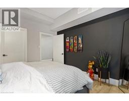 34 WOODCREST Court - 25