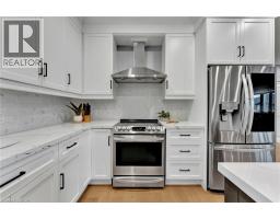 66 AUGUST Crescent - 13