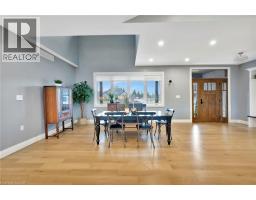 66 AUGUST Crescent - 15