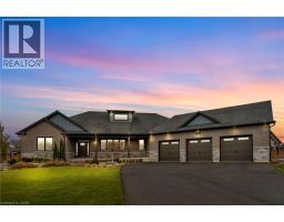 66 AUGUST Crescent - 2