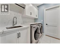 66 AUGUST Crescent - 31