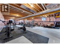 66 AUGUST Crescent - 36