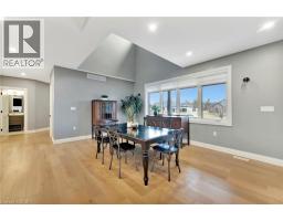 66 AUGUST Crescent - 6