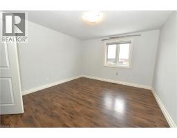 13 FORBES Crescent - 6