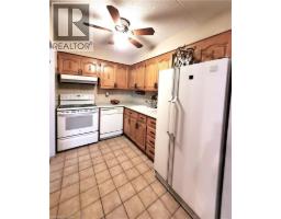 6 WALTON Avenue UnitNo. 104 - 11