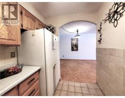 6 WALTON Avenue UnitNo. 104 - 21