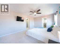 335 FALLING GREEN Crescent - 25