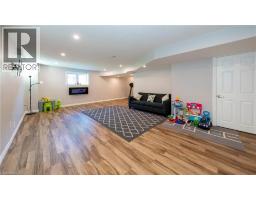 335 FALLING GREEN Crescent - 40