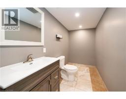 335 FALLING GREEN Crescent - 46