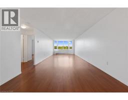 35 GREEN VALLEY Drive UnitNo. 1614 - 10