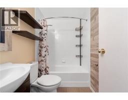 35 GREEN VALLEY Drive UnitNo. 1614 - 15