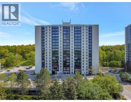 35 GREEN VALLEY Drive UnitNo. 1614 - 19