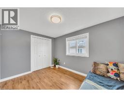 35 TEMPLEWOOD Drive - 29