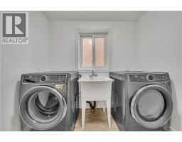 35 TEMPLEWOOD Drive - 32