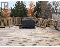 35 TEMPLEWOOD Drive - 40