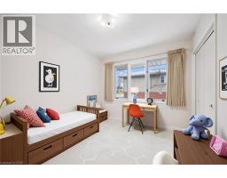 31 SECOND Street - 32