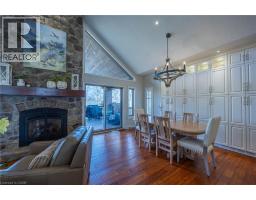 15 SILVER SHADOW Way - 13