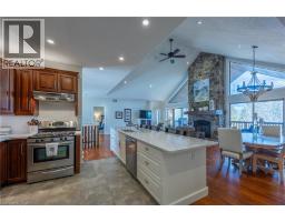 15 SILVER SHADOW Way - 14