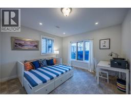 15 SILVER SHADOW Way - 28