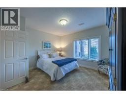 15 SILVER SHADOW Way - 32