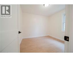 376 PEEL Street - 19