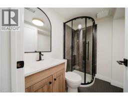 376 PEEL Street - 24