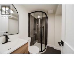 376 PEEL Street - 26