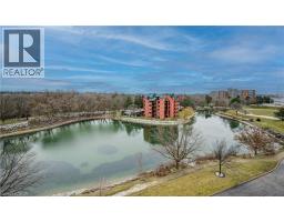 30 BLUE SPRINGS Drive UnitNo. PH4 - 40