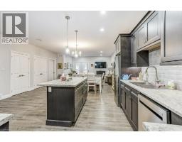 273 QUEEN Street W - 10