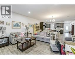 273 QUEEN Street W - 16