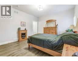 273 QUEEN Street W - 18