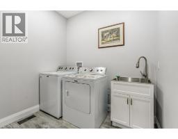 273 QUEEN Street W - 20